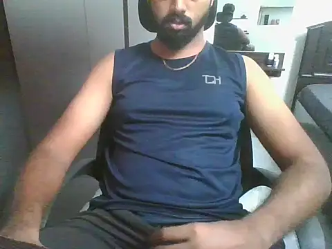 Snapshot of lovelyakash69 chatting on September 21, 6:46 am lovelyakash69 online show from September 21, 6:46 am