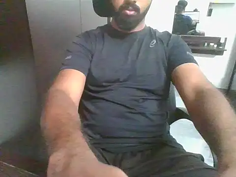 Snapshot of lovelyakash69 chatting on September 13, 4:24 am lovelyakash69 online show from September 13, 4:24 am