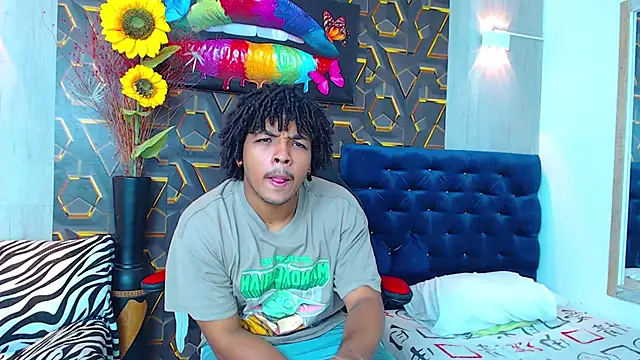Snapshot of black_king_241 chatting on October 10, 3:55 am black king 241 online show from October 10, 3:55 am
