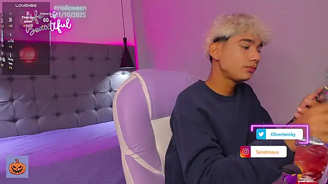 OliverTwinky online show from October 24, 1:51 am