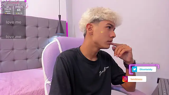 OliverTwinky online show from September 23, 5:40 am