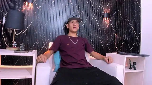 Matt Ruso online show from November 8, 3:21 am