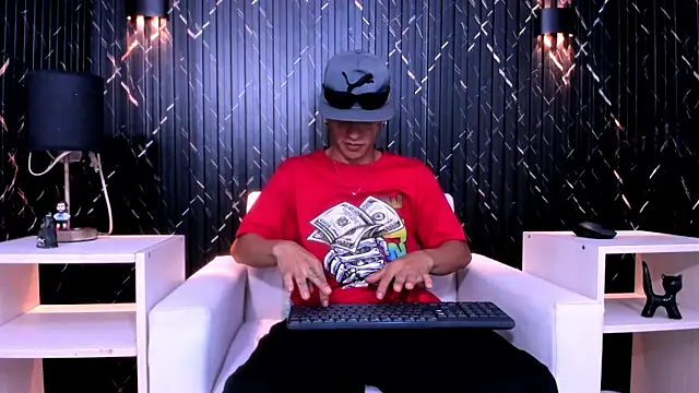 Matt Ruso online show from October 28, 3:31 am