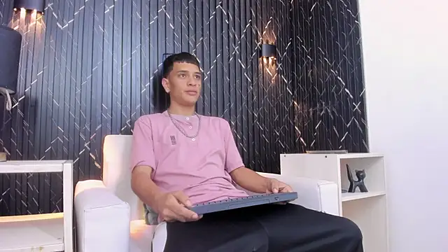 Matt Ruso online show from November 6, 3:53 am