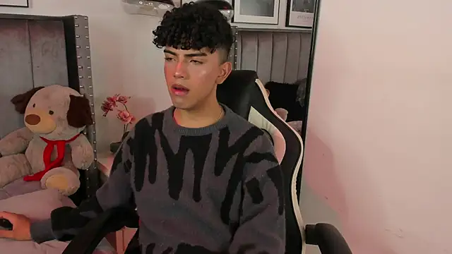 Snapshot of Niick_Twink chatting on September 8, 7:35 pm Niick Twink online show from September 8, 7:35 pm