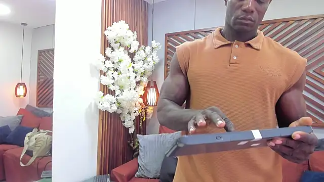 MarcusBlack  online show from January 10, 3:05 pm