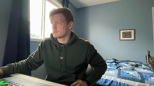 lustylyndon online show from April 2, 4:04 pm