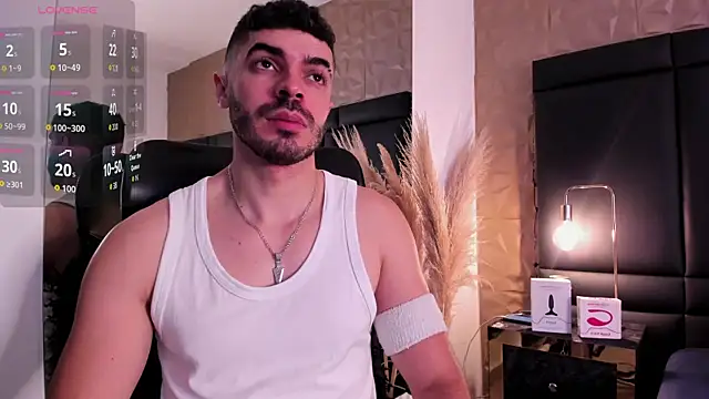 AxelThompson  online show from November 20, 11:31 am