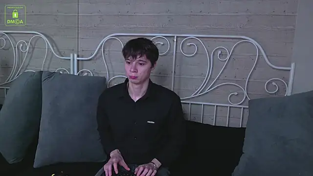 AnthonyHall online show from November 9, 4:49 am