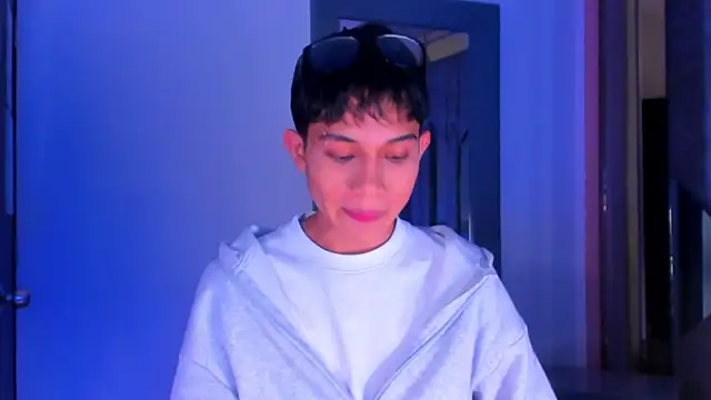 Sebax Young online show from April 17, 4:37 am