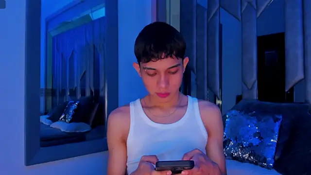 Sebax Young online show from June 6, 8:26 pm