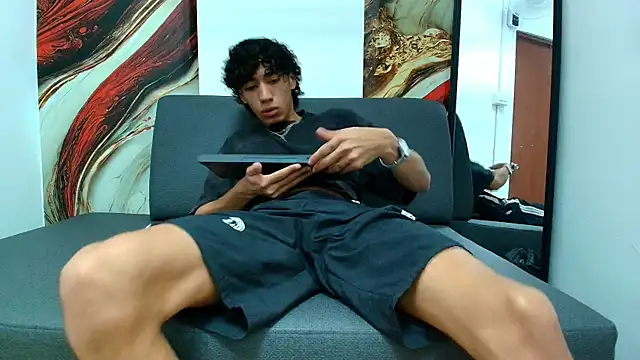 simondwayne online show from April 20, 7:38 pm