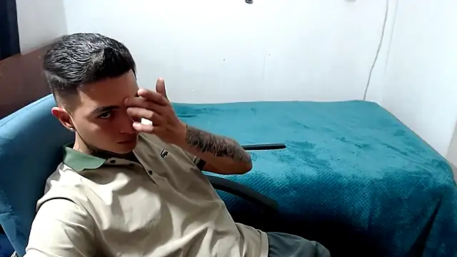 santii ss online show from October 4, 2:16 am