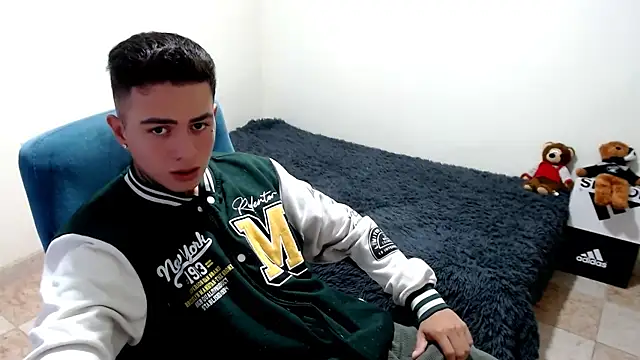 santii ss online show from October 15, 7:43 pm