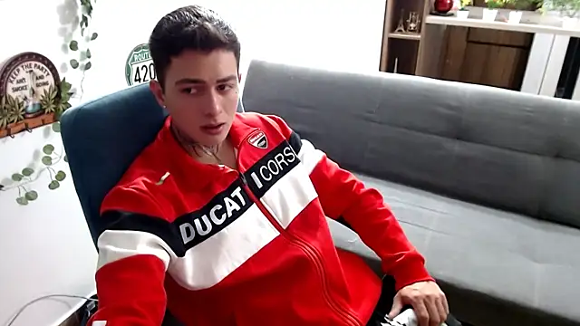 santii ss online show from April 6, 2:30 am