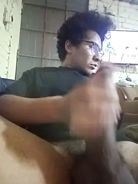 LecheDeSoya666 online show from April 22, 6:19 am