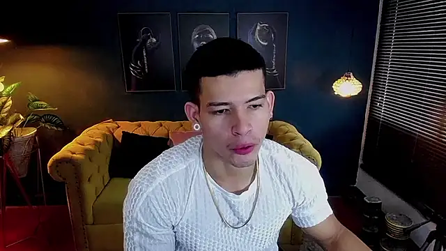 Snapshot of ethan_rodgers chatting on October 7, 7:51 pm ethan rodgers online show from October 7, 7:51 pm