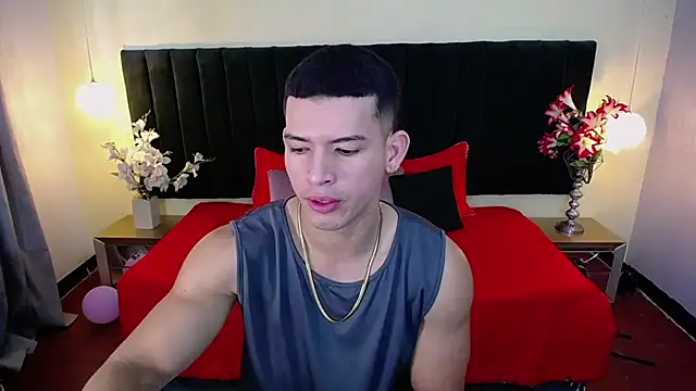 Snapshot of ethan_rodgers chatting on September 15, 7:26 pm ethan rodgers online show from September 15, 7:26 pm