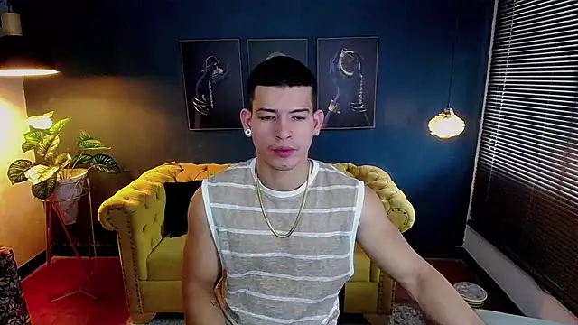 Snapshot of ethan_rodgers chatting on October 2, 7:29 pm ethan rodgers online show from October 2, 7:29 pm