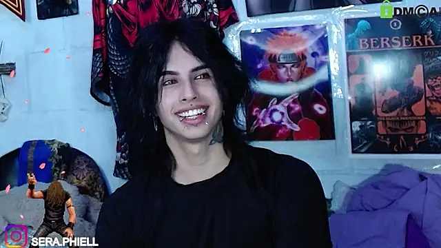 Snapshot of Seraphiell chatting on October 9, 1:32 am Seraphiell online show from October 9, 1:32 am