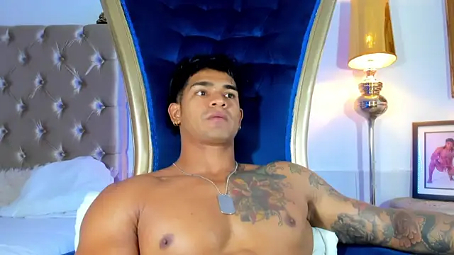 Snapshot of antonio__444 chatting on September 17, 10:38 am antonio 444 online show from September 17, 10:38 am