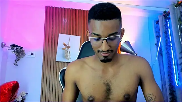 Snapshot of Darwin_mayo chatting on September 16, 5:36 pm Darwin mayo online show from September 16, 5:36 pm