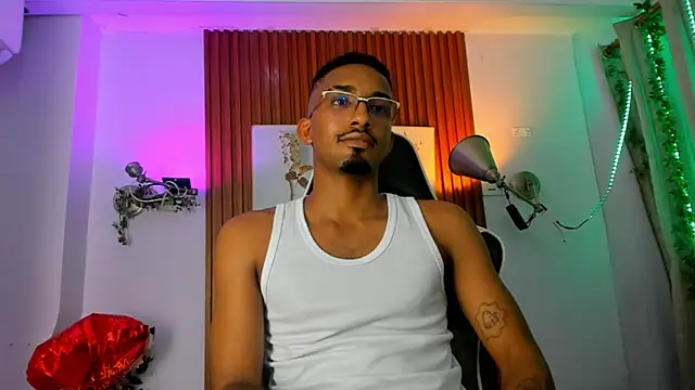 Snapshot of Darwin_mayo chatting on September 22, 5:34 pm Darwin mayo online show from September 22, 5:34 pm
