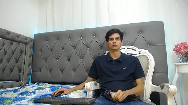 Sebalexis7 online show from October 7, 6:06 am