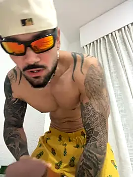 penebunny online show from December 15, 4:42 am