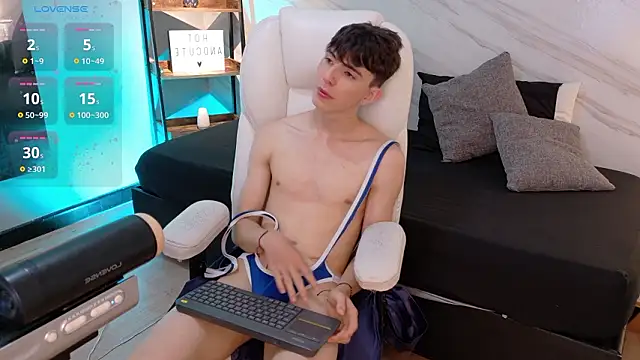 mathias saenz online show from February 3, 7:41 pm