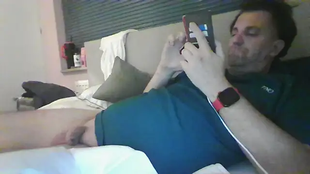 Snapshot of JasperGeil chatting on September 27, 11:46 pm JasperGeil online show from September 27, 11:46 pm