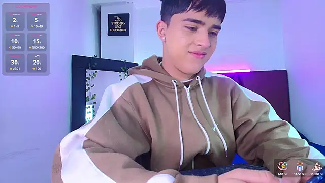 Snapshot of Lucass_love chatting on September 18, 1:46 pm Lucass love online show from September 18, 1:46 pm