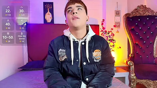 Lucass love online show from April 21, 1:06 pm