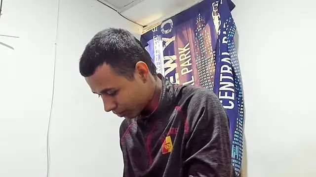  Logan Colton  online show from January 31, 8:29 pm