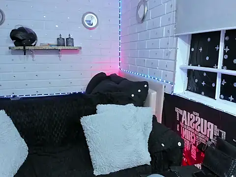 AdanXanders online show from October 27, 4:37 am