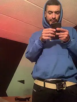 malek xarx  online show from October 2, 2:26 am