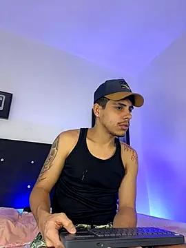 Luke Stone online show from November 12, 9:19 pm