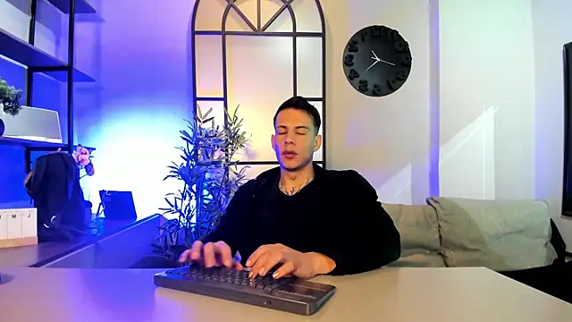 Dustin Sonne online show from April 21, 3:34 am