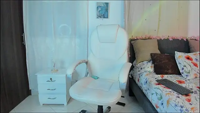 ThiagooJames online show from November 3, 5:44 am