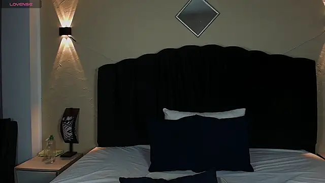 Snapshot of Aleecandrews chatting on September 10, 7:45 pm Aleecandrews online show from September 10, 7:45 pm