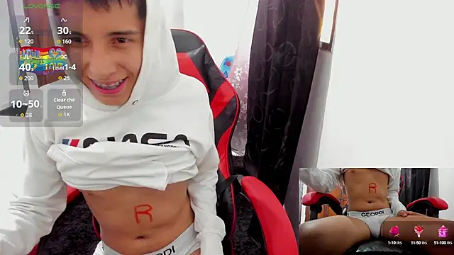Snapshot of gomitaboy_1 chatting on October 17, 7:18 pm gomitaboy 1 online show from October 17, 7:18 pm