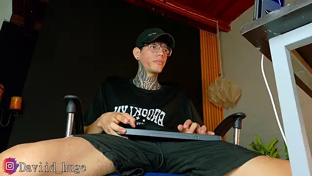 david huge online show from July 12, 3:19 am