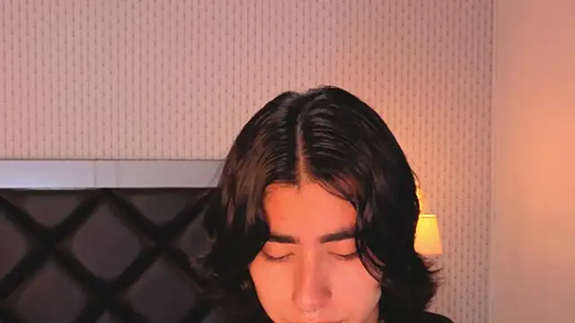 Snapshot of ryo_light chatting on October 5, 9:19 pm ryo light online show from October 5, 9:19 pm