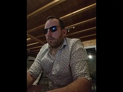 BrunJulienMetis online show from January 9, 9:09 pm