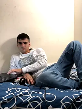 Snapshot of Cesar_Augusto chatting on September 27, 5:16 am Cesar Augusto online show from September 27, 5:16 am