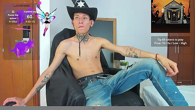 Davide 444 online show from October 18, 4:50 am