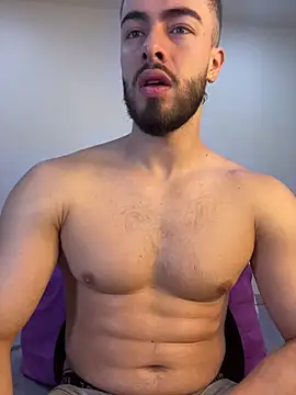 MaxDell online show from April 23, 7:38 pm