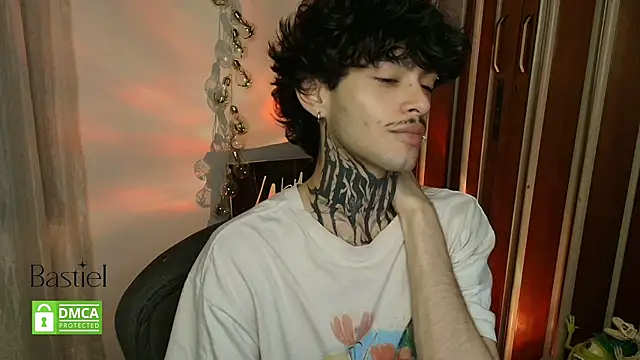 Mihail leroy online show from September 18, 1:51 am