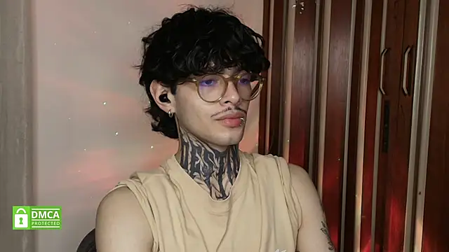 Mihail leroy online show from February 25, 1:28 am