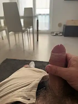 bomber126 online show from April 30, 3:41 pm